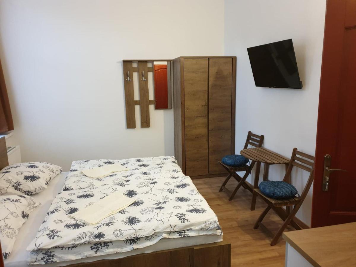 Guest House Orczy Park Boedapest Buitenkant foto