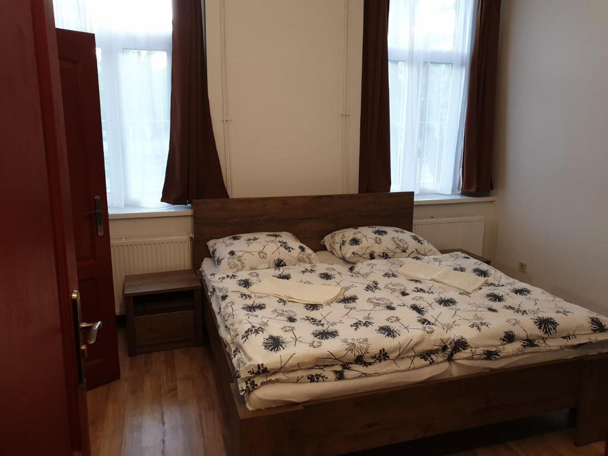 Guest House Orczy Park Boedapest Buitenkant foto